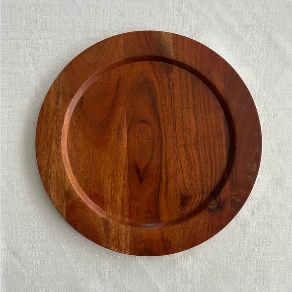 Williams Sonoma Olive-wood Plate Setting - Picture 4 of 10